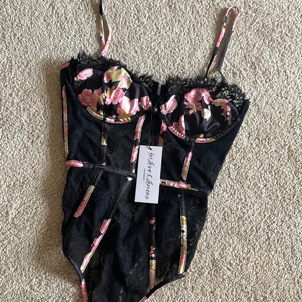 NWT For Love and Lemons Lingerie